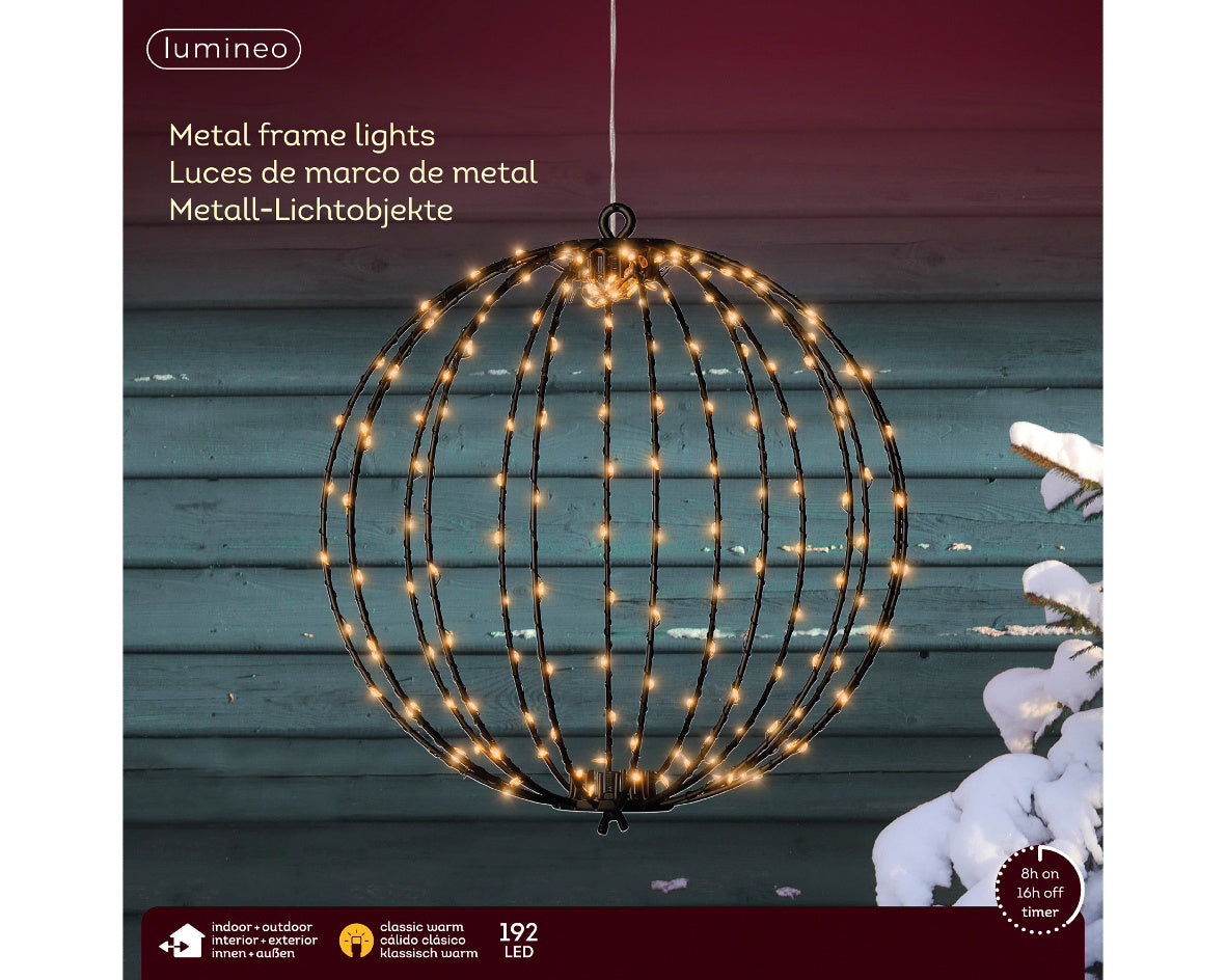 Metalen frame lichtbol met warmwitte ledstrengen voor buitengebruik