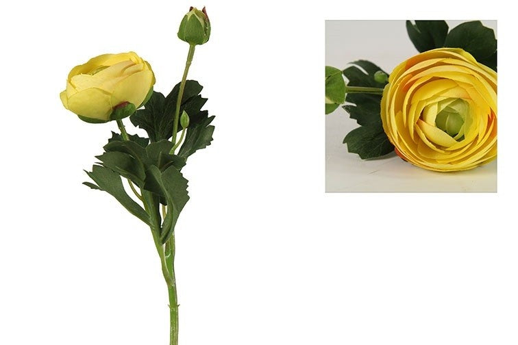 Gele roos aan steel met groene bladeren, decoratief bloemstuk