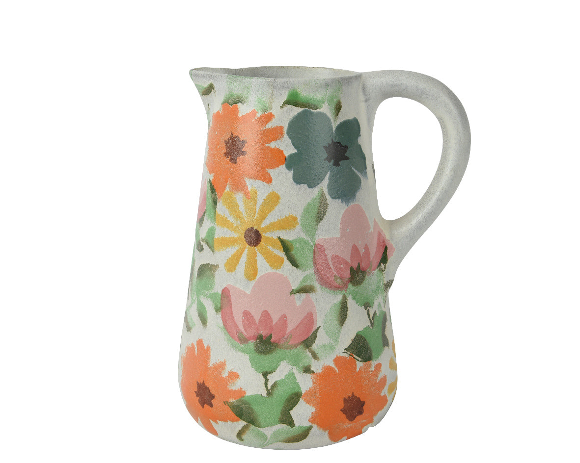 Bloemenprint kruik met handvat en tuit, lichtgroen en terracotta op wit