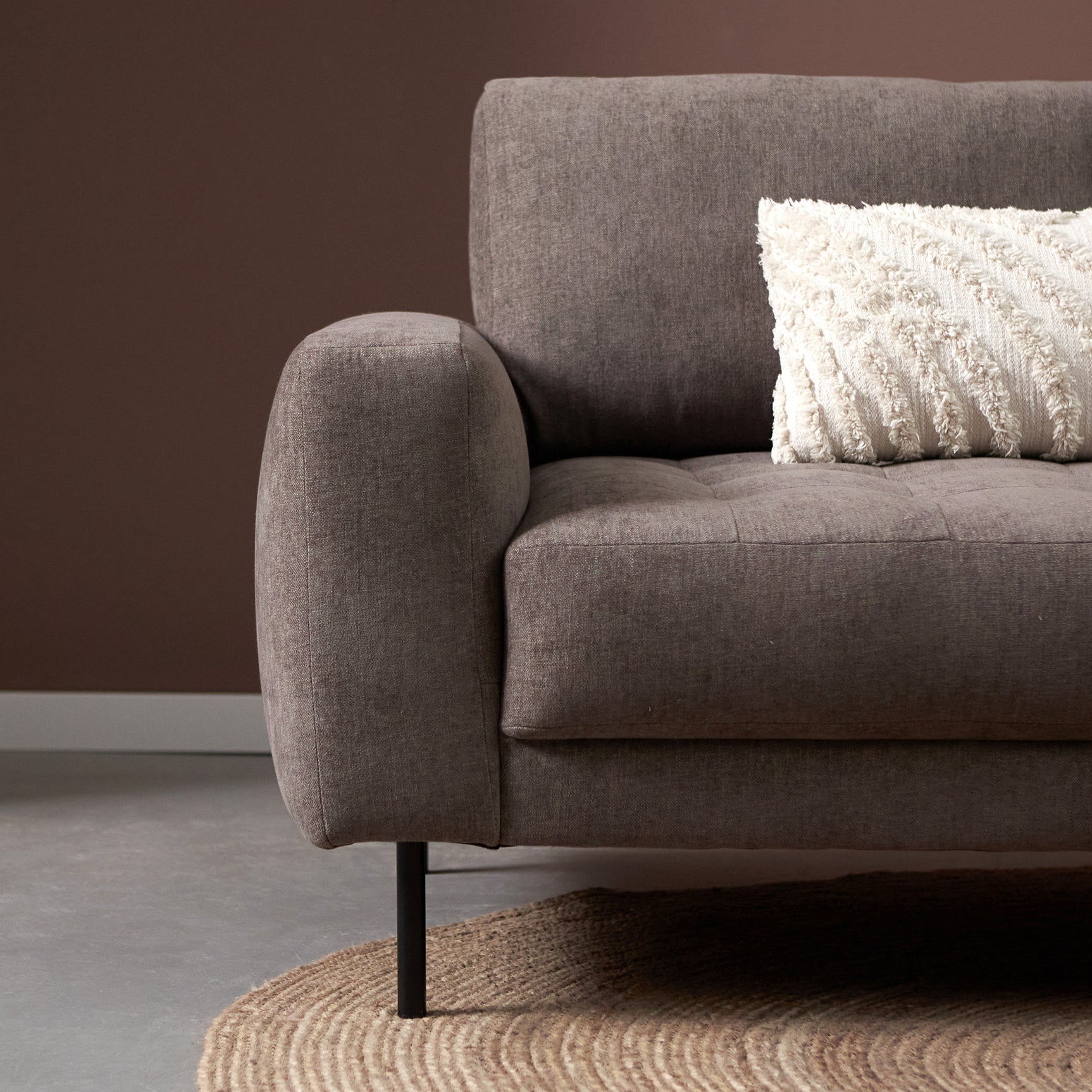 Hoekbank met chaise longue rechts, grijze bekleding en armleuning