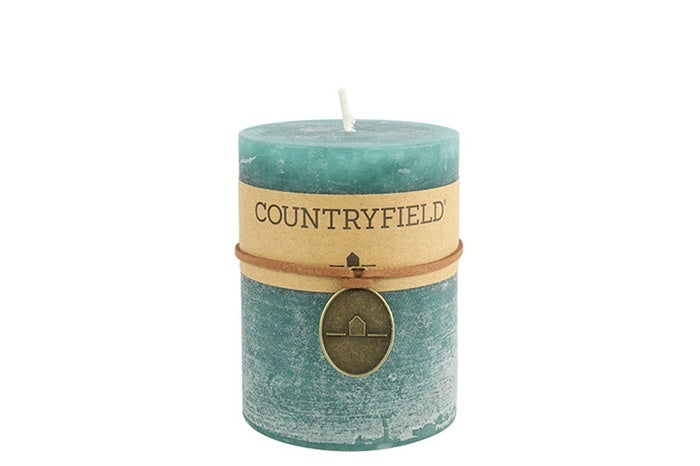 Countryfield groene kaars met labelband en waxembleem