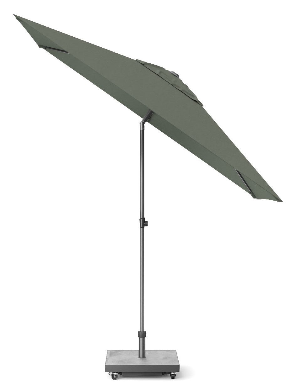 Platinum parasol Lisboa in olijfgroen, schuin zijaanzicht met open doek