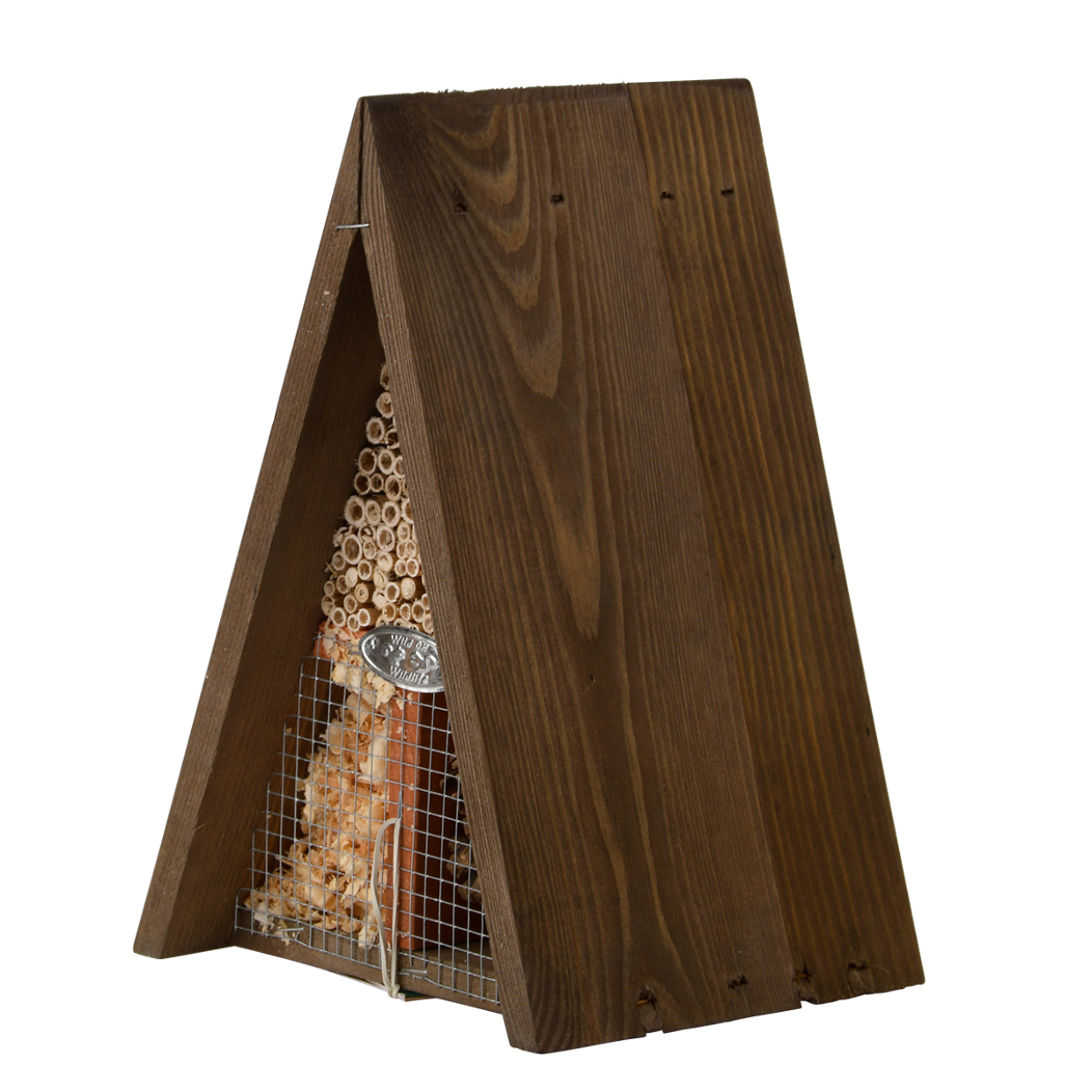 Driehoekig houten insectenhotel met gaas en buisjes voor insecten