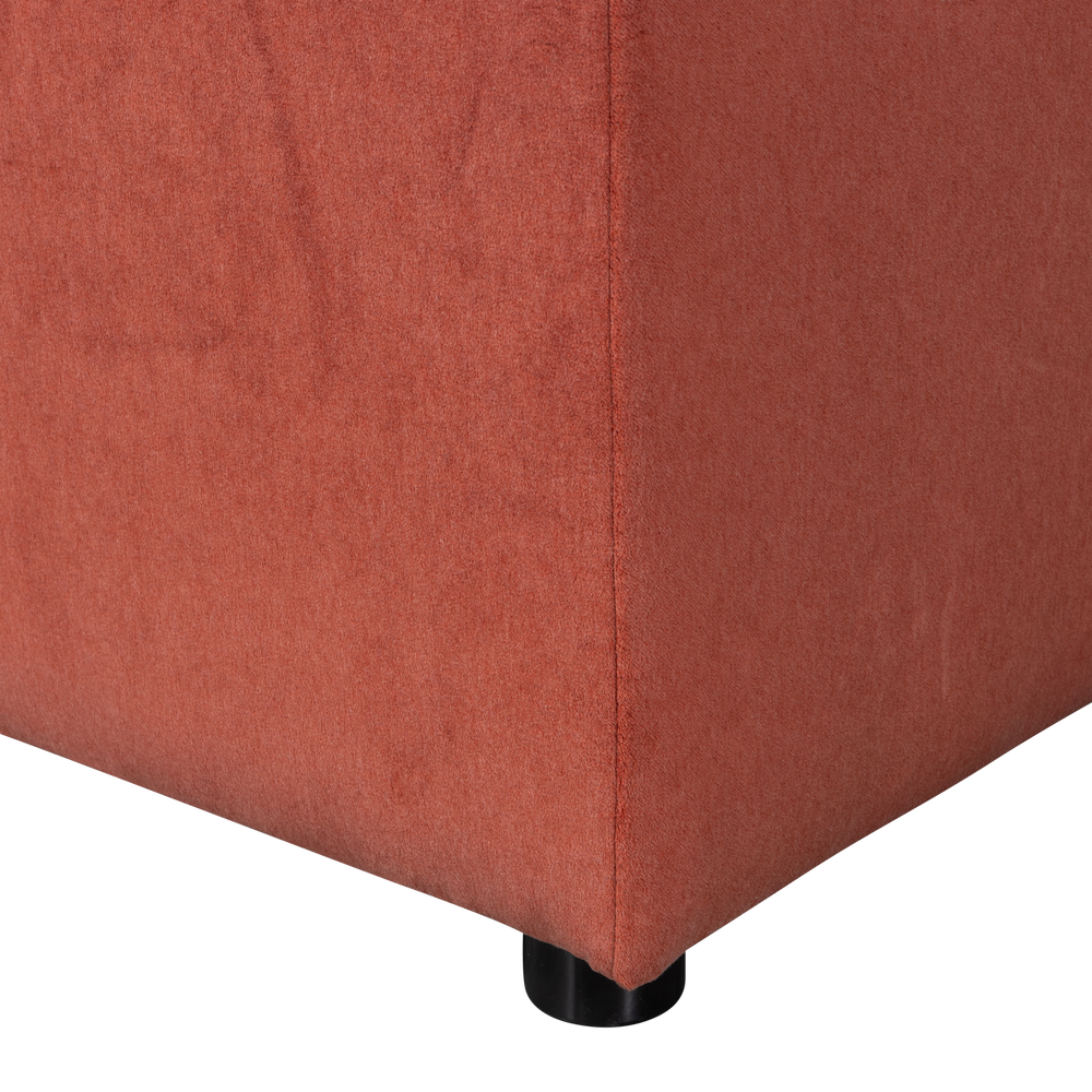 ALLURE HOCKER VELVET BLUSH