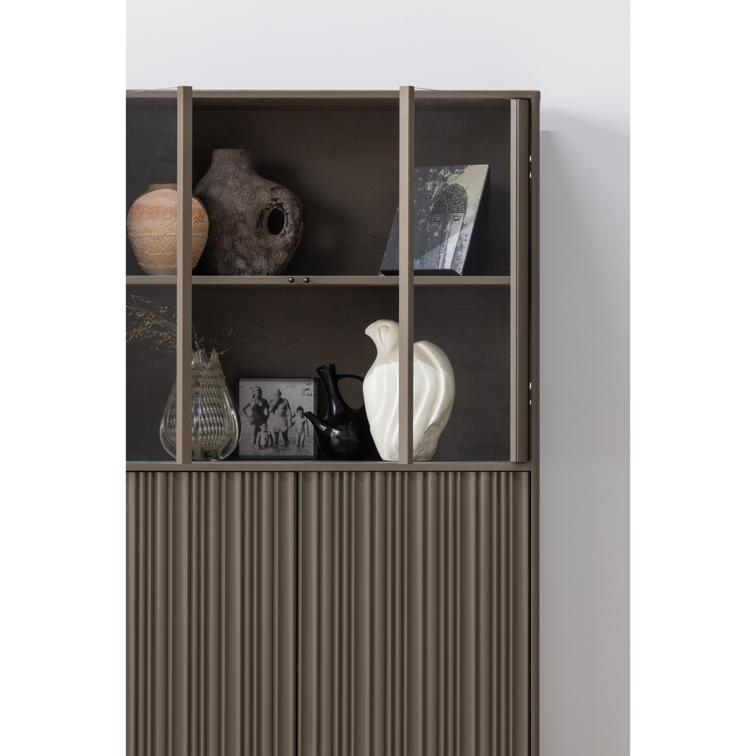 NOVA LAGE VITRINEKAST GRENEN TRUFFEL BRUIN [fsc]