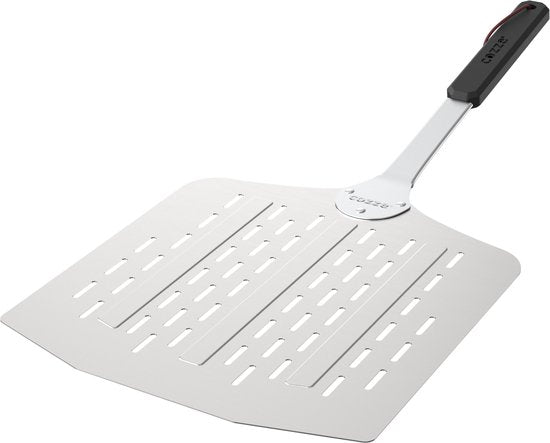 RVS pizzaschep met gaatjes en zwart handvat, rechthoekig