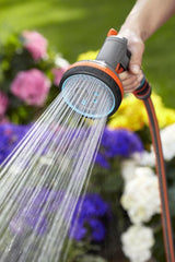 Tuinbesproeier met 5 standen, ronde sproeikop met waterstraal richting bloemen