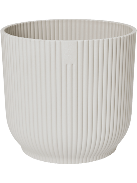 Witte ronde plantenpot met ribbelstructuur en vouwrand, 16 cm