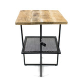 Bijzettafel Jali met licht houten blad, zwarte gaasplanken en zwart metalen frame