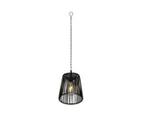 Zwarte hanglamp met rieten lampenkap en metalen ketting, opengewerkt ontwerp