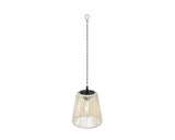 Hanglamp met rieten kap en metalen ketting, lichtgekleurde tint en zwarte fitting.