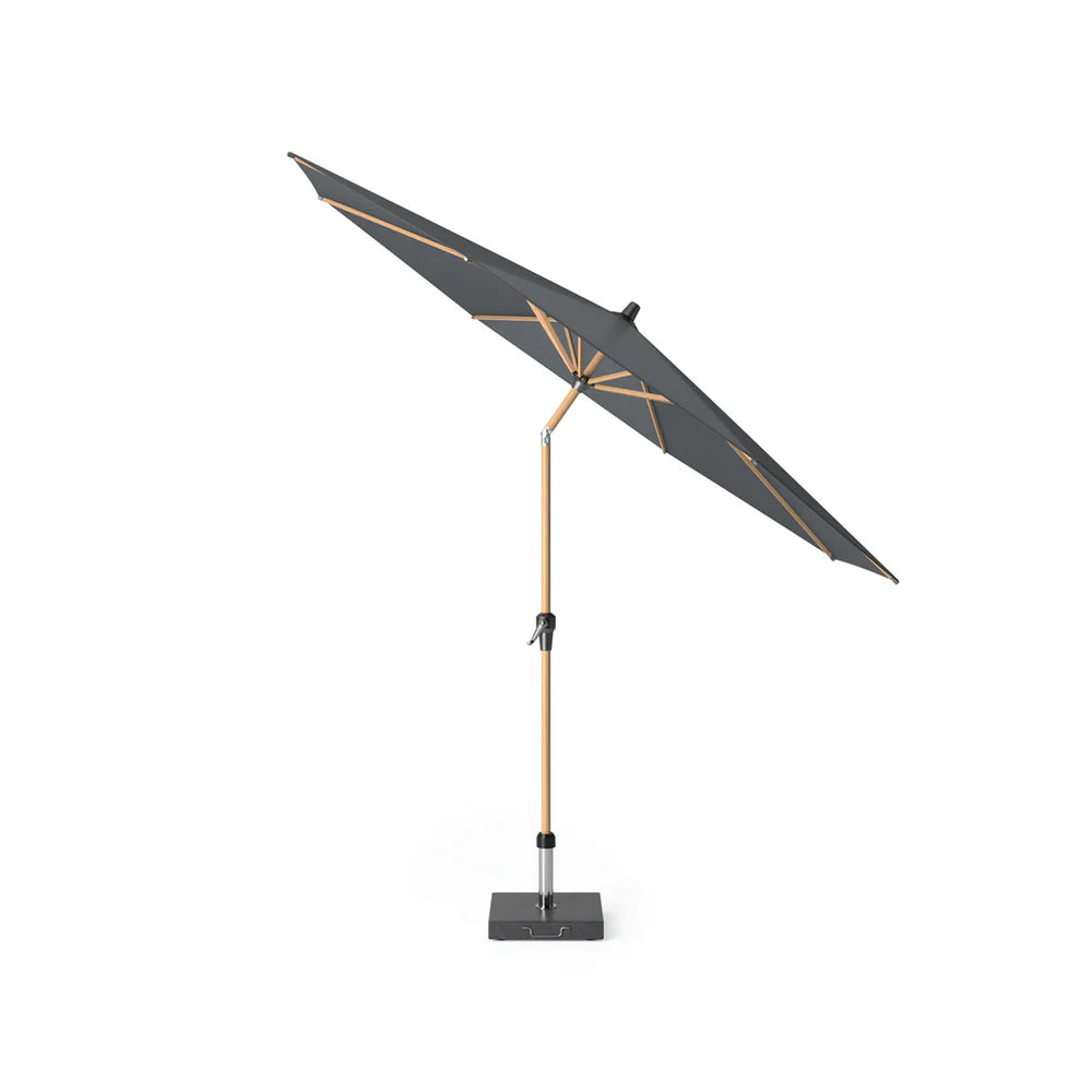 Platinum parasol met antraciet doek op houten paal en open scharnierconstructie