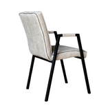 Eetkamerstoel met armleuningen, beige gestoffeerde rugleuning en zitting, zwart frame, 3/4