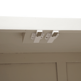 Wit dressoir, scharnierbevestiging en bovenste binnenpaneel