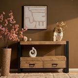 Tv-meubel met open plank en twee laden, zwart frame en licht hout