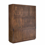 Bruine kast met twee deurpanelen en metalen slot, staand model.
