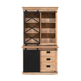 Vitrinekast met houten behuizing, zwarte legplanken en open vakken, met ladeblok onder