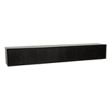 Zwart zwevend tv-meubel met lange ladefronten en verticale ribbels.