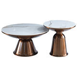 Set van 2 ronde salontafels met marmeren blad en koperkleurige voet