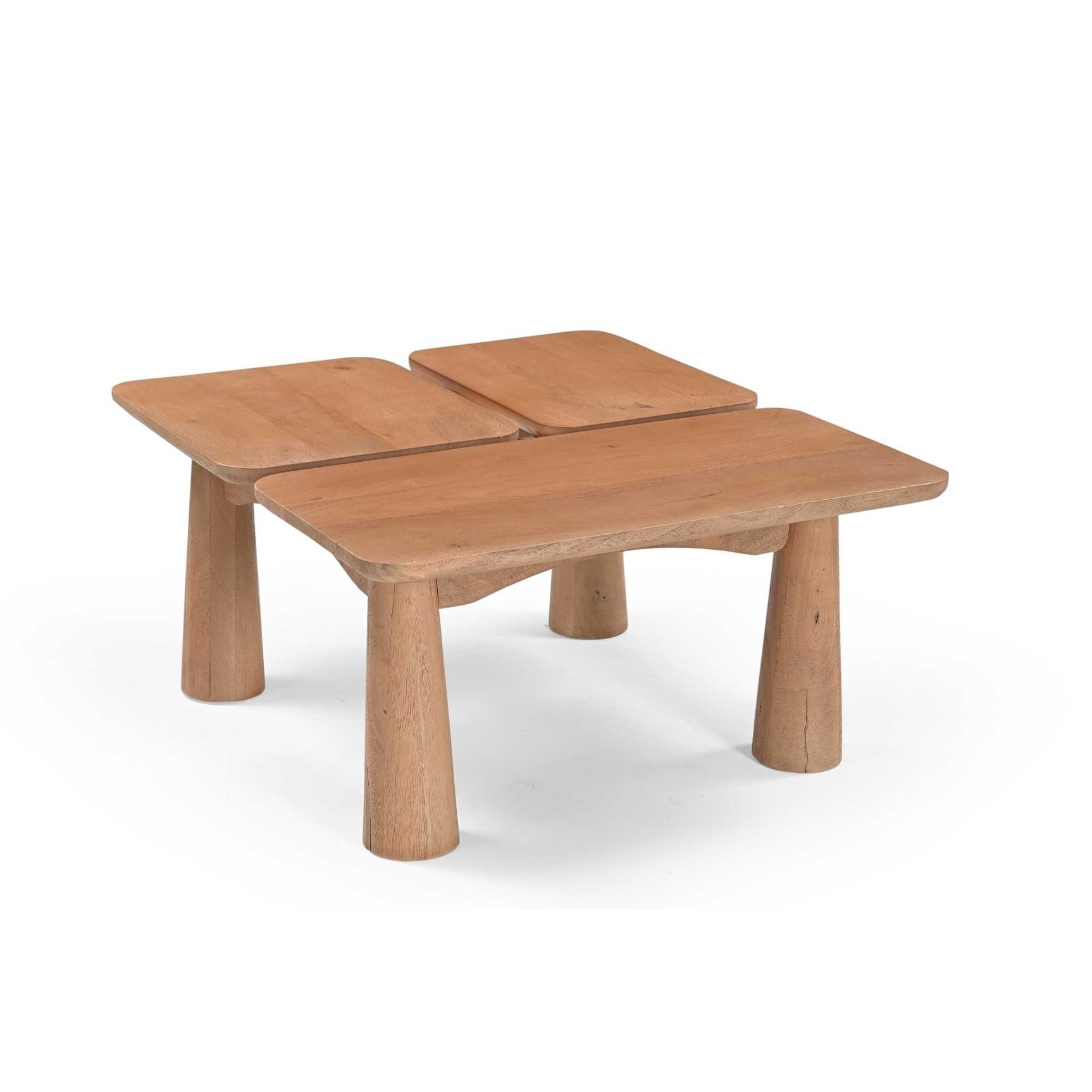 Houten salontafel met twee bladsecties en vier ronde poten vanuit hoekzicht