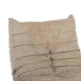 Taupe relaxfauteuil met hoge rug en gestoffeerde armleuningen