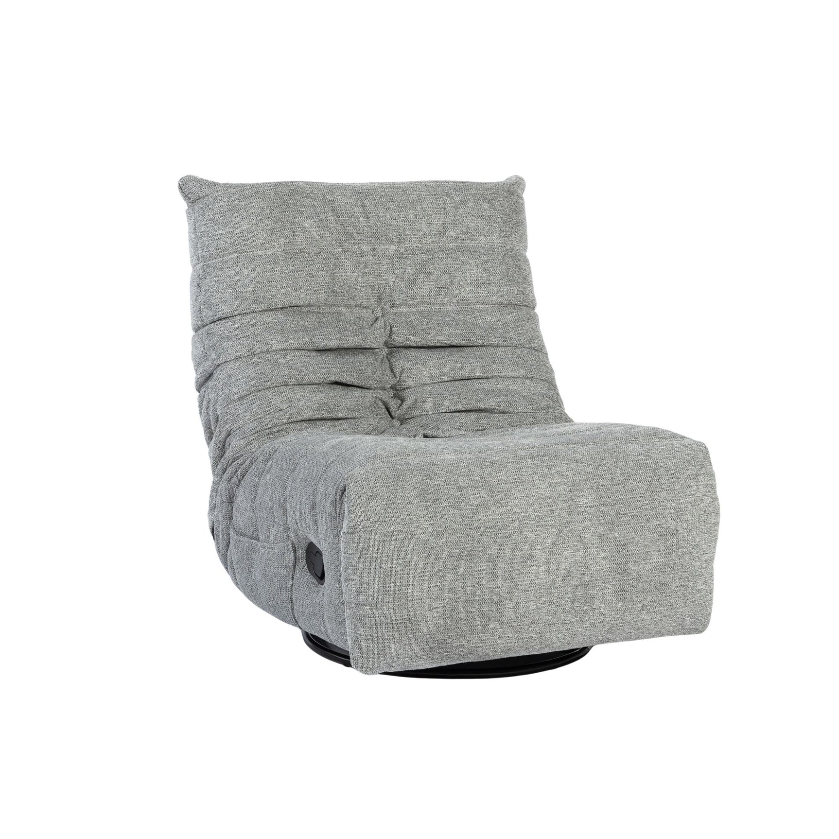 Grijze relaxfauteuil met gewatteerde rug en armleuning, ronde fauteuilvorm.