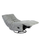 Grijze relaxfauteuil in ligstand met uitgeschoven voetensteun en zwart frame.