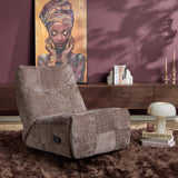 klei-kleurige relaxfauteuil met opklapbare voetensteun en brede armleuningen