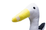 Knuffel ooievaar kop met grijze stof, zwart oog en gele snavel