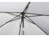 Parasolframe met metalen kruispennen en doekknopen op de mast