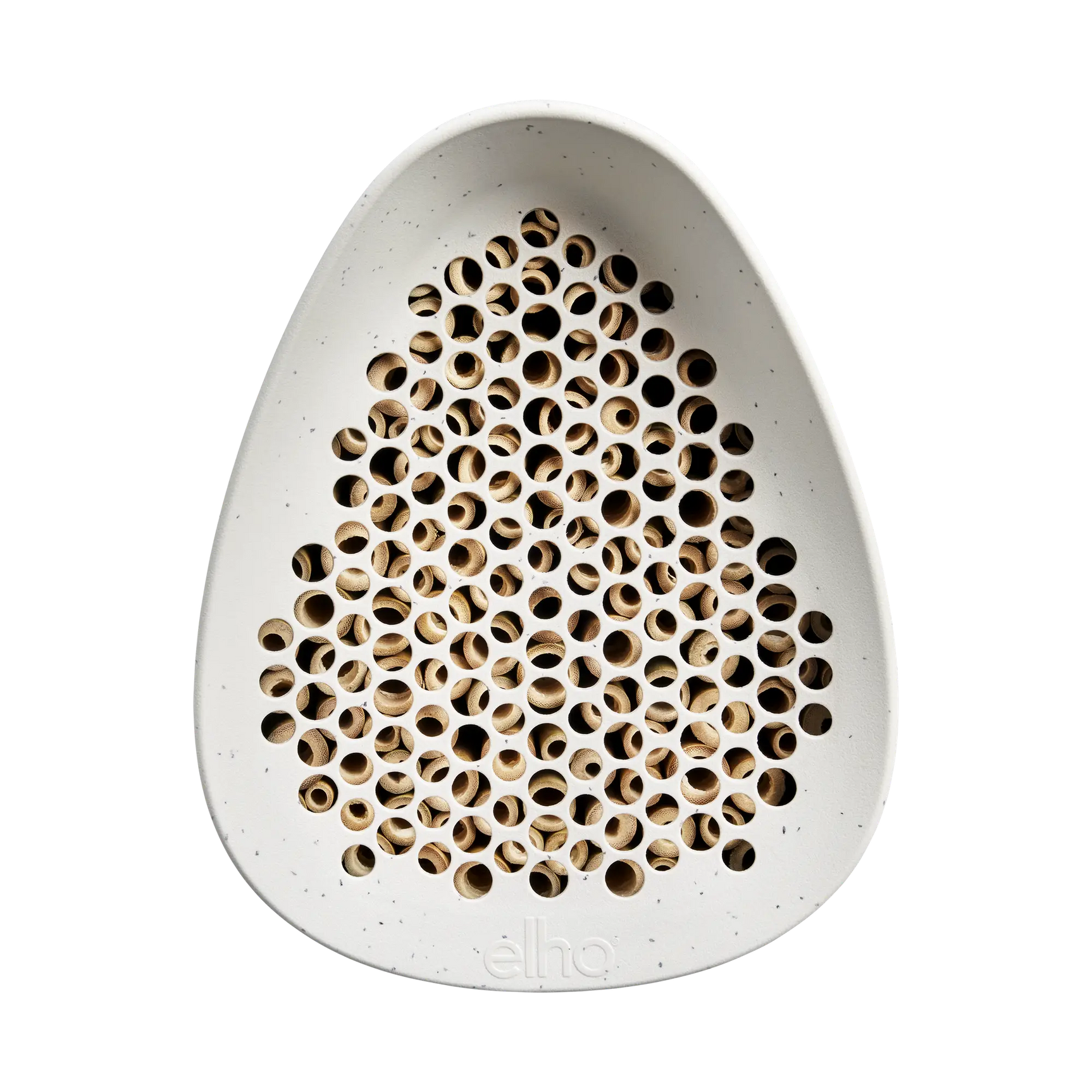 Bijenhotel met ovale voorkant vol ronde boorgaten in een witte behuizing