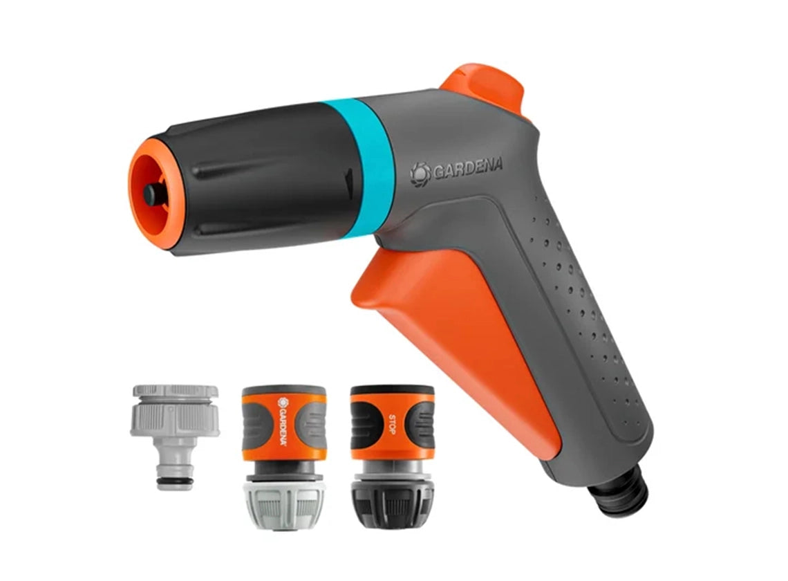 Gardena spuitpistool met oranje trekker en grijze handgreep, blauw inzetstuk en slangopzet